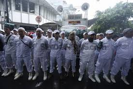 Namun demikian, kata novel, meskipun fpi telah dibubarkan, perjuangan akan tetap dilakukan meskipun tidak ada organisasi. Kuasa Hukum Fpi Bubar Gampang Yang Penting Usut Tuntas Pembantaian
