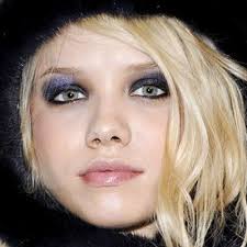 Carmen Ryan (@carmen_ryan)