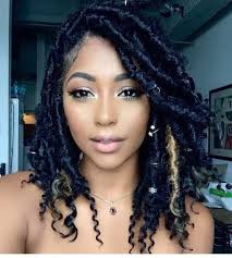 Black And Blonde Faux Locs Bob Pin By Can On Mane Natural Hair Styles Faux Locs Hairstyles Hair Styles