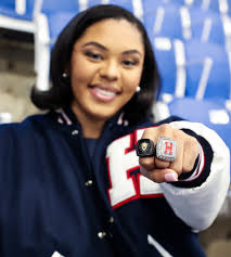 Ana Noel (@anaa_noel)