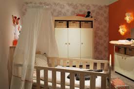 Wir möchten ihnen einen überblick über die wichtigsten utensilien zur babyausstattung sie erfahren hier viele allgemeine dinge über die babyausstattung und erhalten eine auflistung, welche. Babyausstattung Was Sich Bewahrt Hat Und Was Weniger Wichtig Ist Vaterfreuden De Die Seite Fur Vater
