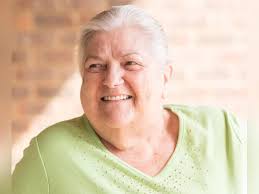 Mary Holte's Instagram, Twitter & Facebook