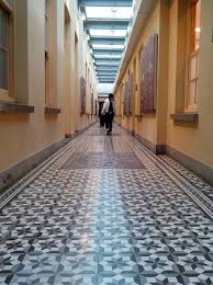 Reportagem mostra origem da língua e público interage com as obras que estão e. Corredor De Ladrilhos Portugueses E Teto De Vidro Dentro Do Museu Picture Of Museu Da Lingua Portuguesa Sao Paulo Tripadvisor