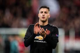 Portuguese teenager diogo dalot was confirmed as a manchester united player on wednesday, and he has the in diogo dalot, manchester united have not just signed a player who can strengthen one of their weaker areas in the forthcoming season but also promises to be a star for years to come. Manchester United Defender Diogo Dalot To Italian League Sportsjuggle
