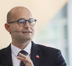 Check spelling or type a new query. Morfin Finten Der Blev Glemt Ministre Vil Ikke Mene Noget Om Straffelovens Bagatelgraense Ugeavisen Dk