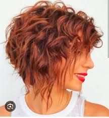 Who can do a hair color change and cut around Redbank and Gatton?