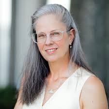 Leanne Schafer's Instagram, Twitter & Facebook