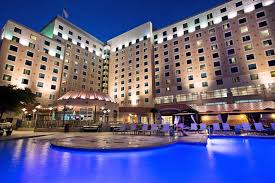 Hotel Front Evening Night With Images Coast Hotels Biloxi Biloxi Hotels