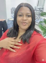 Isabella Moses's Instagram, Twitter & Facebook