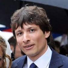 L'economista italiano è sposato dal 1973 con maria serenella cappello, esperta di letteratura inglese. Il Figlio Di Mario Draghi Lascia Morgan Stanley Per Un Fondo Hedge La Repubblica