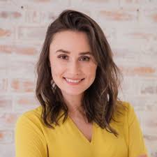 Microsoft Teams has just released a new "Soft Focus" feature so that you  can "Apply a smoothing effect to your appearance."