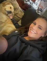 Leanne Manning's Instagram, Twitter & Facebook