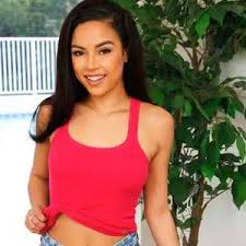 5'1 1 m 64 cm weight: Johnson Mariana 30 Mexico City Mexico Wonder Dating Free Online Dating Site