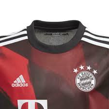 Das logo des herstellers ist auf jedem fc bayern trikot zu finden. Fc Bayern Trikot Champions League 20 21 69 95