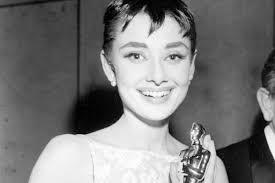 Roman holiday is a 1953 american romantic comedy film directed and produced by william wyler.it stars audrey hepburn as a princess out to see rome on her own and gregory peck as a reporter. Audrey Hepburn S Most Iconic Movie Roman Holiday Or Breakfast At Tiffany S The Tylt
