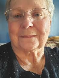 Paulette Slack's Instagram, Twitter & Facebook