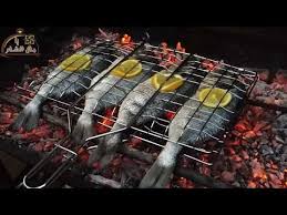 30021 شواء السمك على الجمر Poisson Grille En Feu Youtube Bbq Party Food Bbq Party Bbq