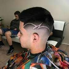 Collection de ton joker • dernière mise à jour il y a 4 semaines. 29 Idees De Coupe Homme Degrade Trait En 2021 Coupe Homme Degrade Trait Coiffure Homme Coupe Homme