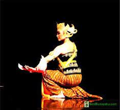 Tari tunggal adalah tari yang dibawakan atau diperagakan oleh satu orang penari, baik itu penari tari gambyong ini adalah hasil bentuk kreasi dari tari tayub yang dahulu dipertunjukkan untuk. Jenis Tari Tunggal Nusantara Dan Penjelasan Lengkapnya Seni Budayaku