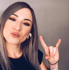 Waltzing across Texas with a beautiful singer