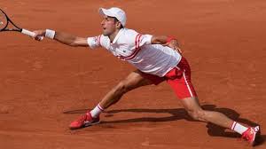 Sein weg war jedoch nicht ohne hindernisse und schwierigkeiten. Weltranglisten Erster Djokovic Bei French Open Ohne Muhe In Runde Drei
