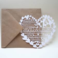 Effektive Einladung Zur Hochzeit Herzform Spitz Weiss Filigran Hochzeitskarten Effektivee Kreative Hochzeitseinladungen Karte Hochzeit Hochzeitseinladung