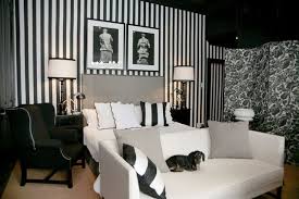 Black and white striped wallpaper bedroom. Black And White Wallpaper Bedroom Aline Art