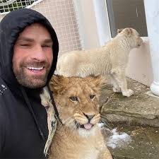 Check spelling or type a new query. Vemola Si Koupil Krokodyly Lela Je Stastna A Vymysli Jmena Ted Uz Ji Zoo Nevadi Expres Cz