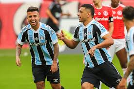This is the only level. Gremio Vira No Fim Vence O Inter E Abre Vantagem Na Decisao Do Gauchao 16 05 2021 Uol Esporte