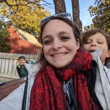 Emily Stier (@EmilyStier)