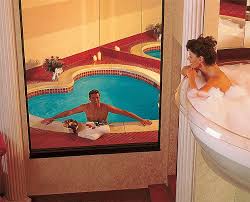 The World S Sexiest Kinkiest And Strangest Hotels In 2020 Romantic Bathtubs Valentine S Day Hotel Heart Shapes