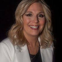 Allison Capone's Instagram, Twitter & Facebook