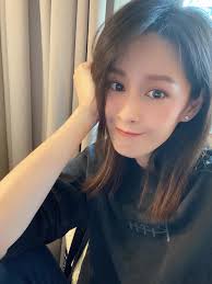 曾愷玹- 曾愷玹added a new photo.