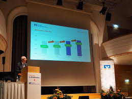 Adresse, telefon, fax, öffnungszeiten, kundenrezensionen, karten, wegbeschreibungen und mehr. Vr Bank Mitelfranken West Eg Stellt Sein Jahr 2018 Vor Frankischer De