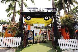 See more of kuala lumpur upside down house on facebook. Https Homesweb Staah Net 960 1566258068 960 Kl Logo Jpg Https D17o60gaah0vn5 Cloudfront Net 960 1576120042 960 Logo Hgckl Png Home Accommodation Premium Twin Premium Double Premium Double Single Premium Triple Premium