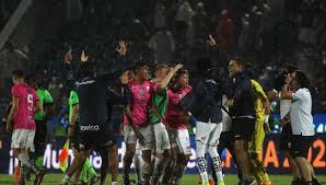 League avg is argentina primera división's average across 223 matches in the. Campeon Independiente Del Valle Vencio 3 1 A Colon De Santa Fe Y Alzo El Titulo De La Copa Sudamericana Ver Colon Vs Independiente Del Valle Via Directv Sports Link Para