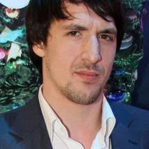 Фильмография артура смольянинова насчитывает более 70 работ в основном в полнометражных фильмах. Artur Smolyaninov Fotografii