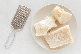 Vous Le Savez Le Parmesan Est Un Incontournable De La Cuisine Italienne Le Probleme C Est Que Lorsqu On L Achete Deja Rape En Supermarche Il S Avere De Moin