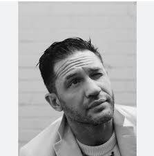 Actor Tom Hardy this is just so cute 🥰 🐶