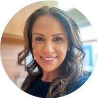 Lauren Frew's Instagram, Twitter & Facebook