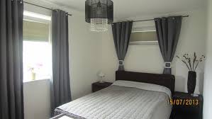 Wabenplissees Zur Verdunkelung Des Schalfzimmers Pleated Blinds For Dimming The Bedroom Bed Bett Vorhang Gra Plissee Verdunkelung Haus Deko Verdunkelung