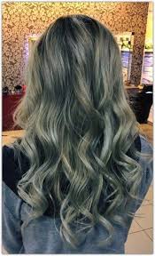 Was den eigenen modischen look und style betrifft, kann eine frau immer stylish wirken, egal wie alt sie ist. Frisuren Fur Frauen Ab 50 Lange Haare Aktuelle Frisuren Lange Haare Fur Altere Frauen 2019 12 30