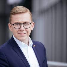 Mein erstes eigenes video auf instagram.… Philipp Amthor Uber Die Asylkrise Heldenmut Und Harry Potter Stern De