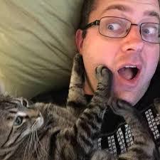 Shellie Riley's Instagram, Twitter & Facebook