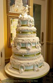 couture cakes bob johnson amazing wedding cakes couture cakes gold wedding cake