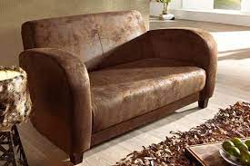 Wir haben das sofa um eine ottomane ergänzt, sodass sie hier auch ganz entspannt mit ausgestreckten beinen liegen. Vintage Mobel Vintage Optik Pflege Delife Eu