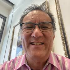 Hal with Tony Graci, Ernie Durawa and Homero Chavez at Applebee's (2016)