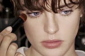 AJ MADONNA, CRUZ A HATHAWAY MILUJÚ CHANEL