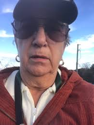 lois parrish (@AmburnLois)