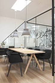 Office Interior Design Cost Per Square Foot Creative Office Interior Design Best Office Inte In 2020 Office Interior Design Office Desk Designs Modern Office Design